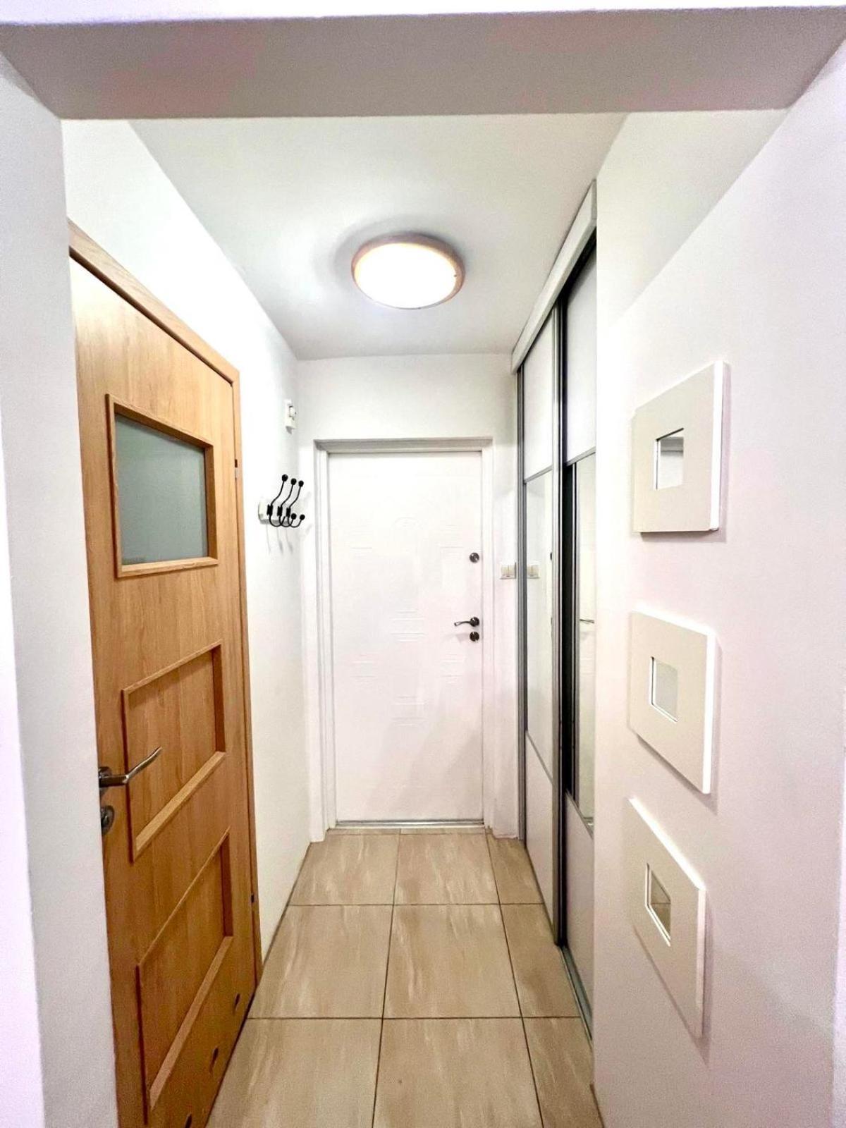 Centrum Studio Apartment Varşovia Exterior foto